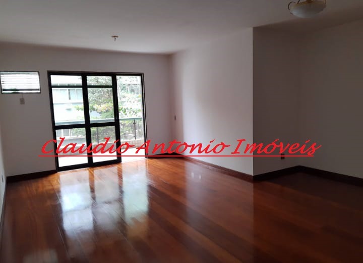 Apartamento à venda com 4 quartos, 186m² - Foto 2