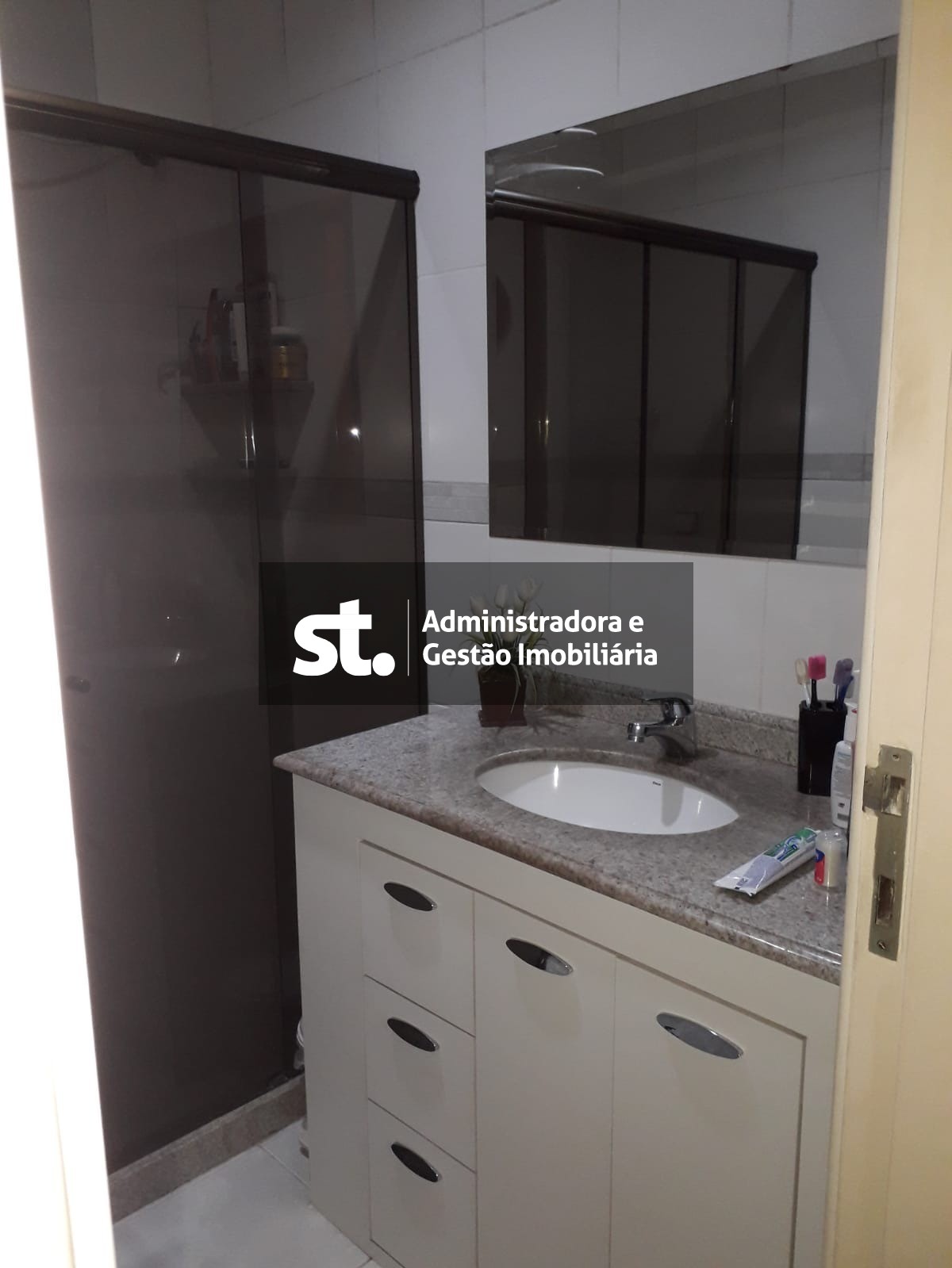 Apartamento à venda com 1 quarto, 50m² - Foto 17