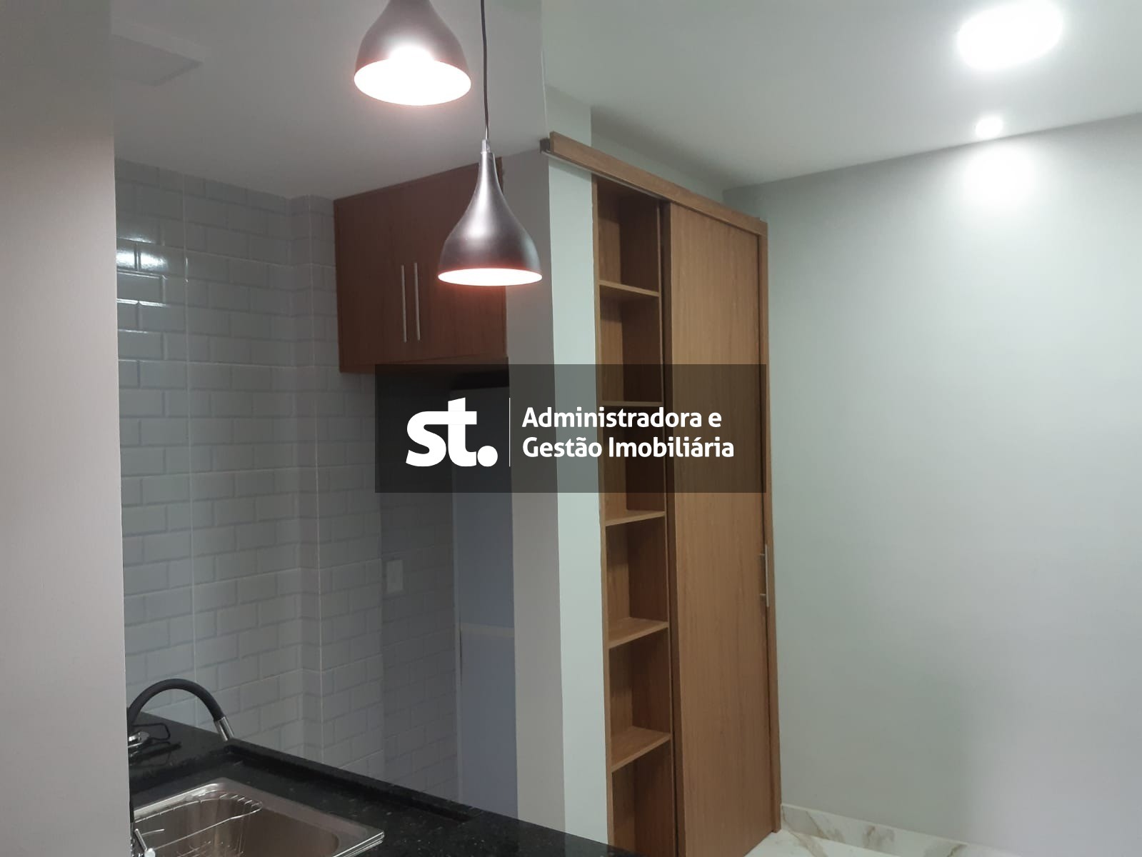 Apartamento à venda com 1 quarto, 35m² - Foto 12