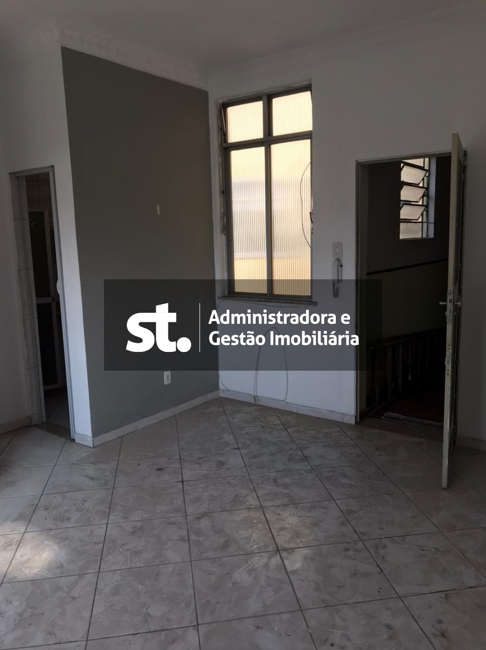 Apartamento à venda com 2 quartos, 57m² - Foto 1