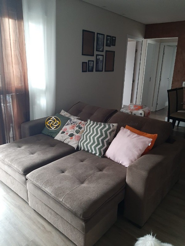 Apartamento à venda com 2 quartos, 71m² - Foto 2