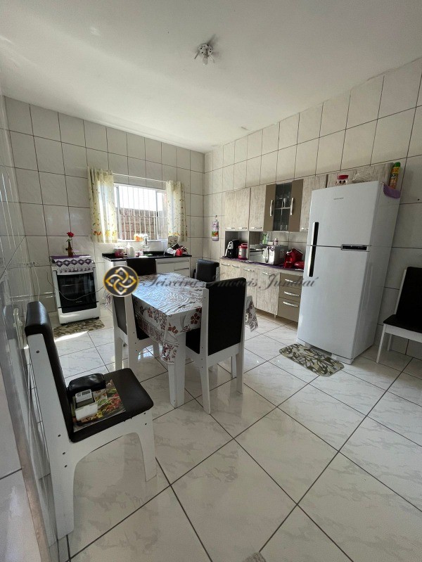 Casa à venda com 2 quartos, 100m² - Foto 13