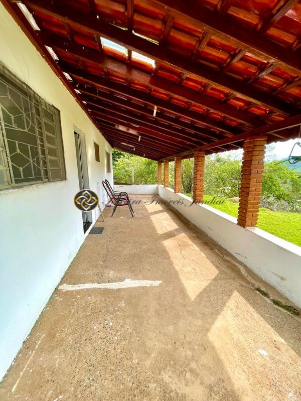 Chácara à venda com 3 quartos, 1500m² - Foto 2