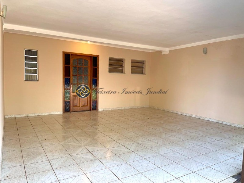 Casa à venda com 3 quartos, 200m² - Foto 2