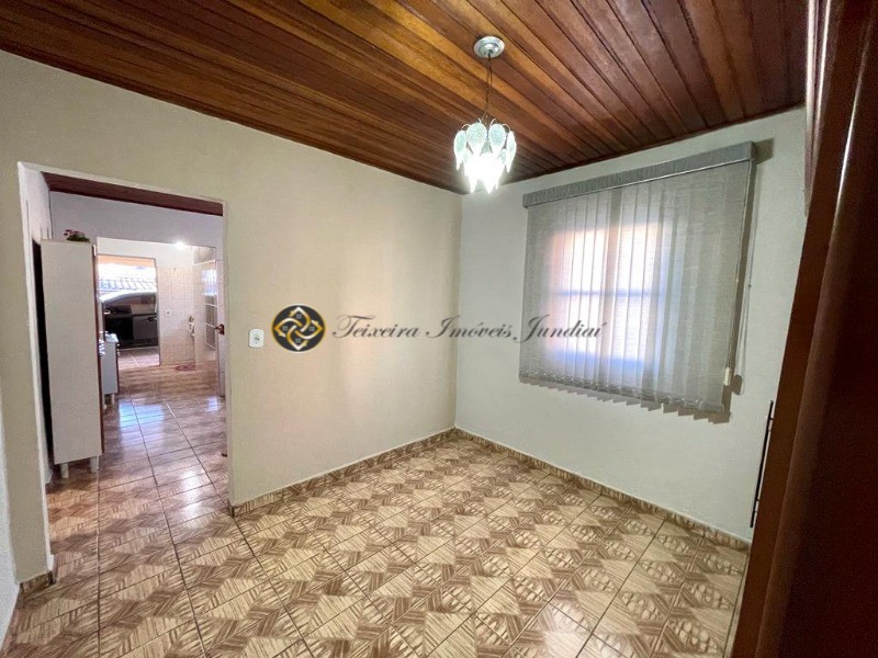 Casa à venda com 2 quartos, 180m² - Foto 1