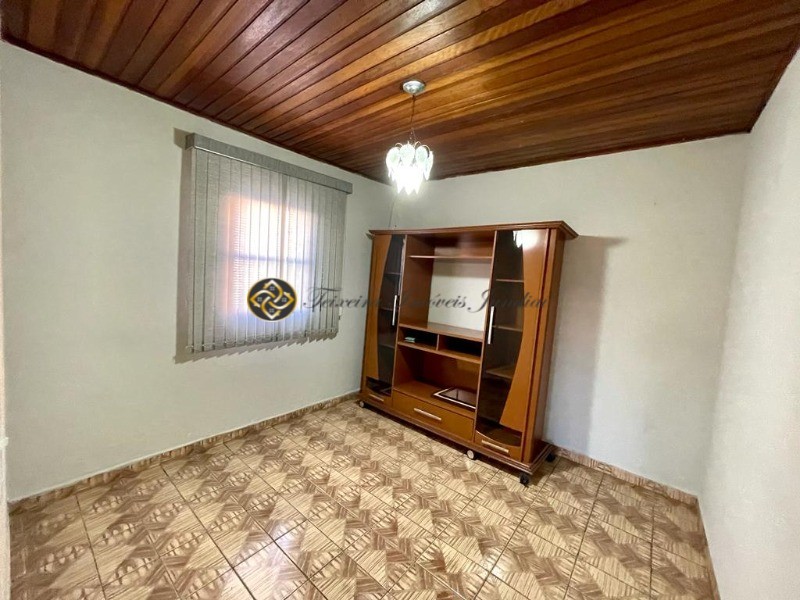 Casa à venda com 2 quartos, 180m² - Foto 3