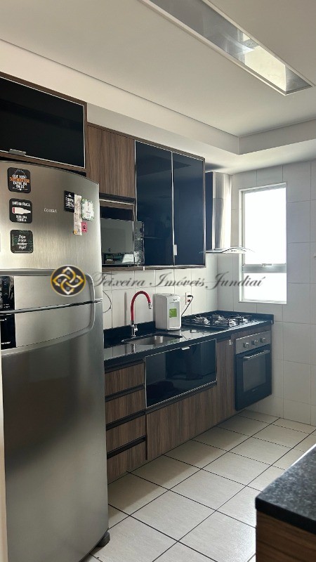 Apartamento à venda com 3 quartos, 71m² - Foto 2