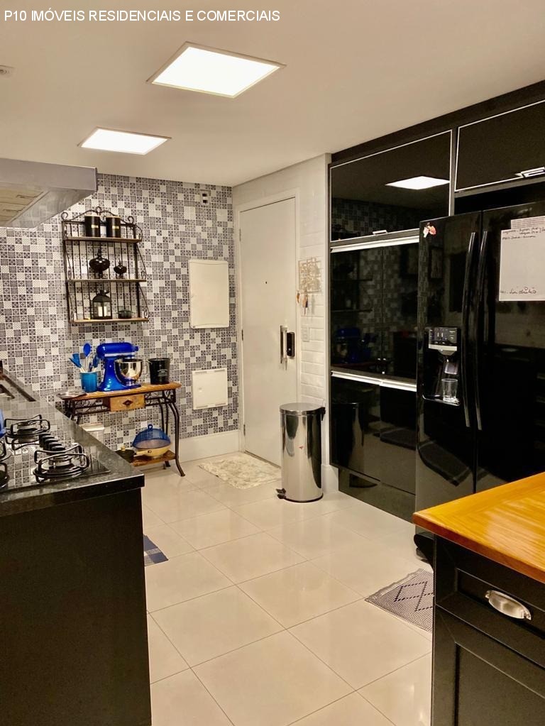 Apartamento à venda com 3 quartos, 177m² - Foto 11