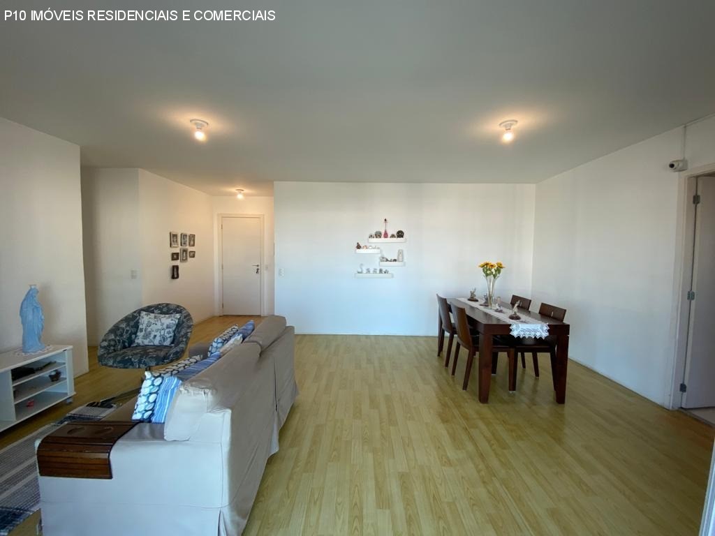 Apartamento à venda com 4 quartos, 137m² - Foto 8