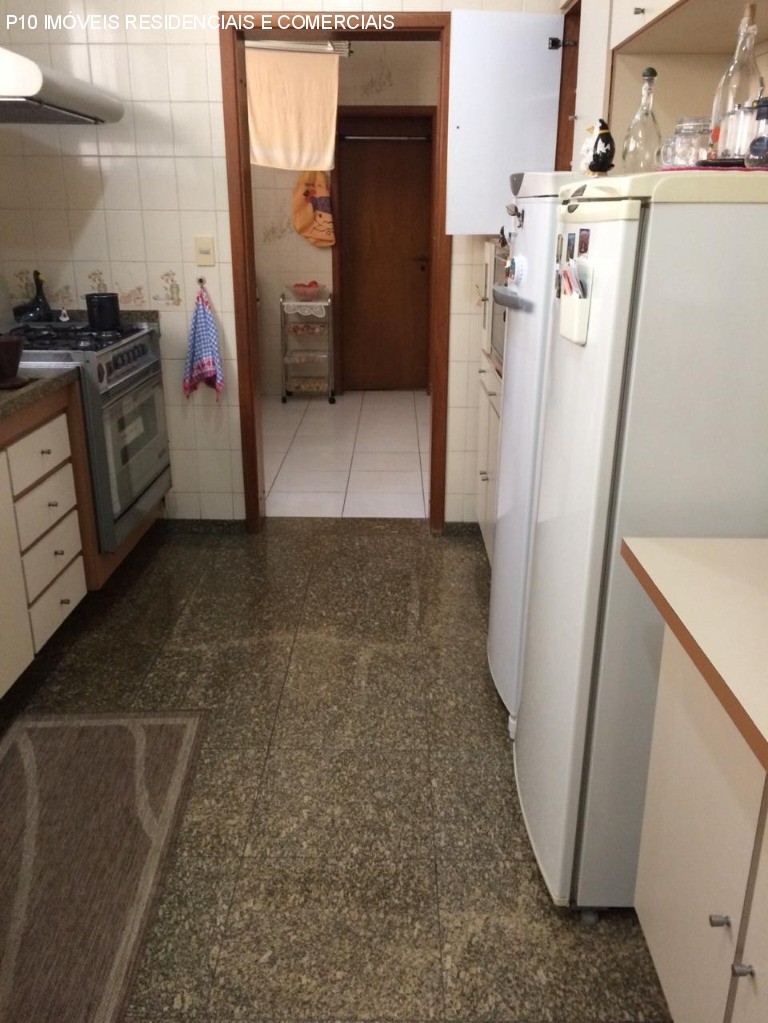 Apartamento à venda com 4 quartos, 300m² - Foto 7