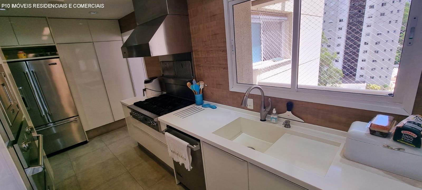 Apartamento à venda com 4 quartos, 223m² - Foto 17