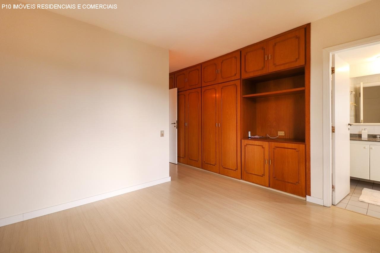 Apartamento à venda com 3 quartos, 138m² - Foto 10