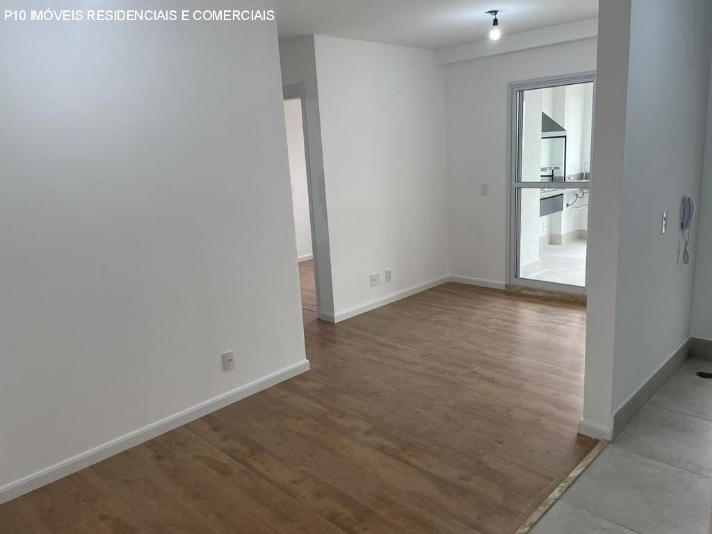 Apartamento à venda com 2 quartos, 68m² - Foto 5