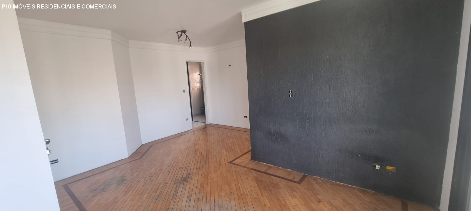 Apartamento à venda com 3 quartos, 98m² - Foto 2