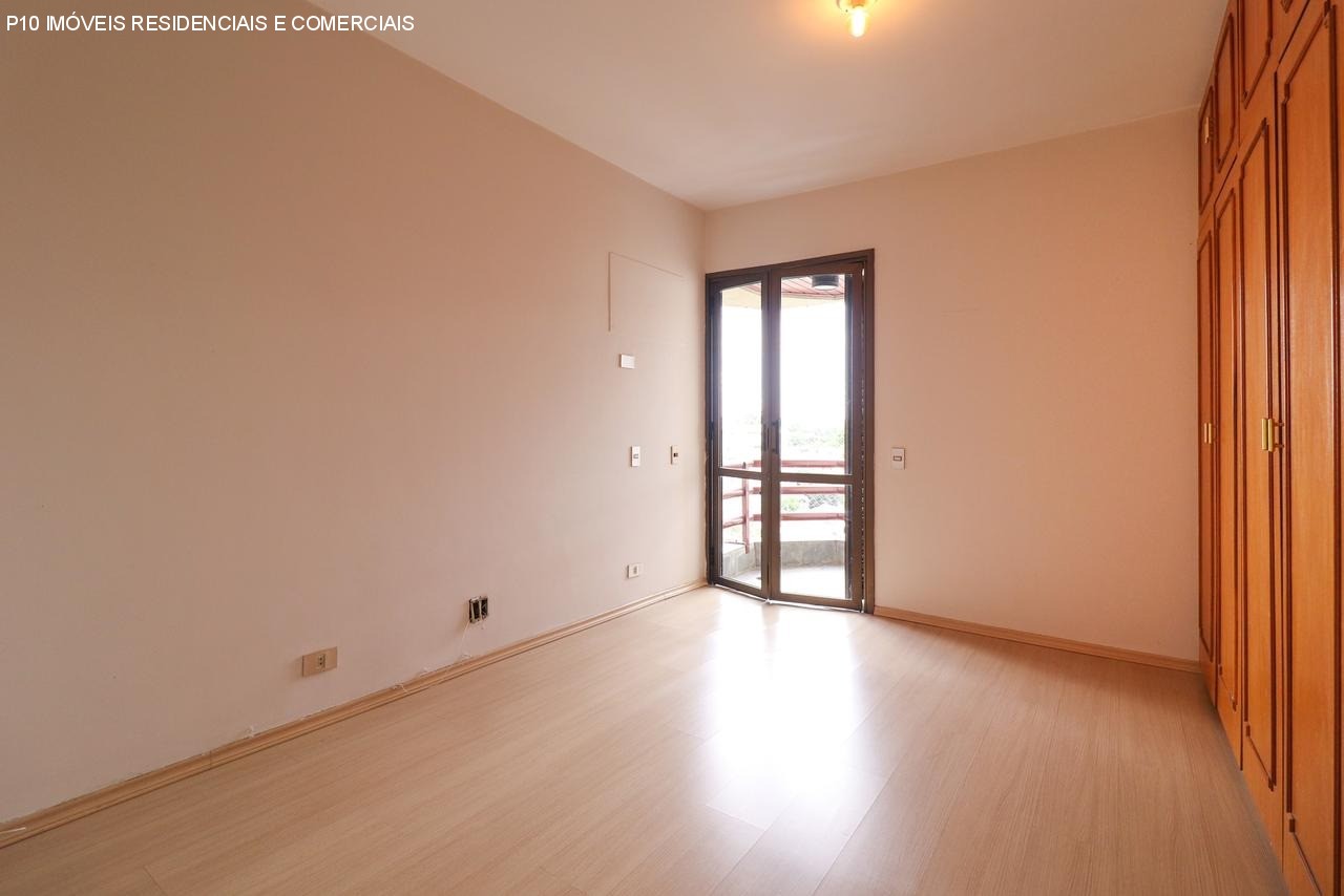 Apartamento à venda com 3 quartos, 138m² - Foto 6