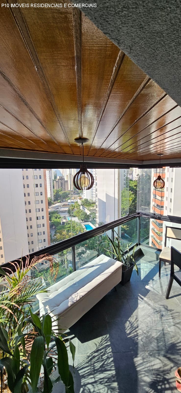 Apartamento à venda com 4 quartos, 170m² - Foto 1