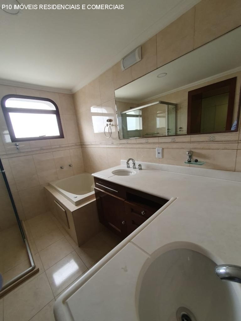 Apartamento à venda com 4 quartos, 232m² - Foto 4