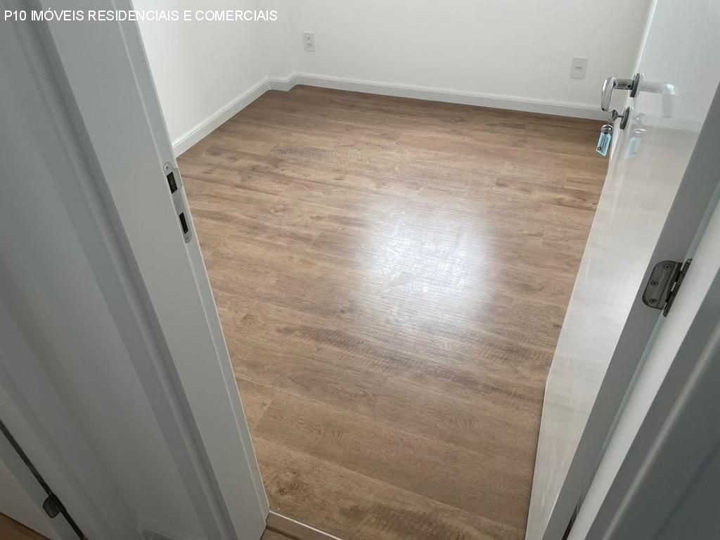 Apartamento à venda com 2 quartos, 68m² - Foto 19