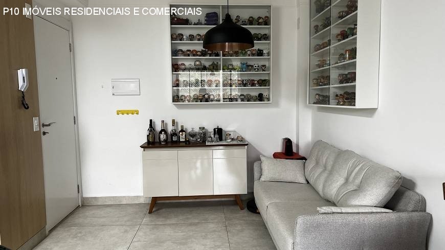 Apartamento à venda com 2 quartos, 69m² - Foto 3