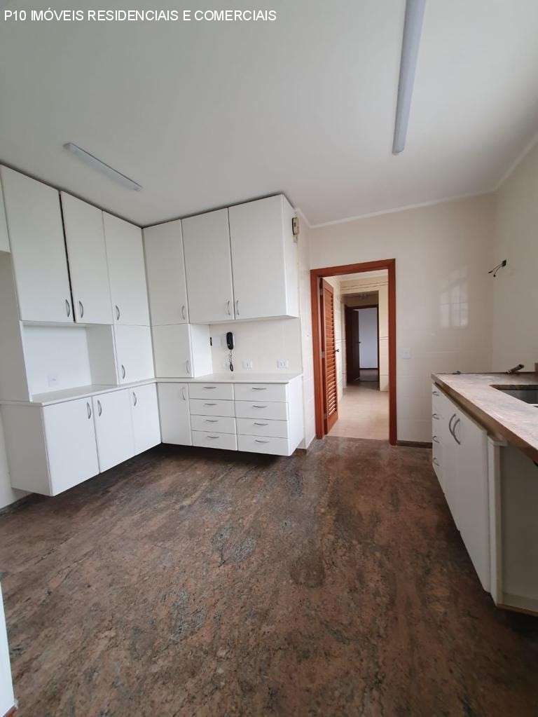 Apartamento à venda com 4 quartos, 232m² - Foto 11