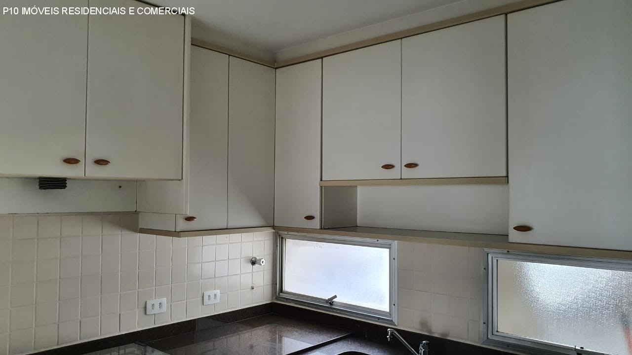 Apartamento à venda com 3 quartos, 195m² - Foto 8