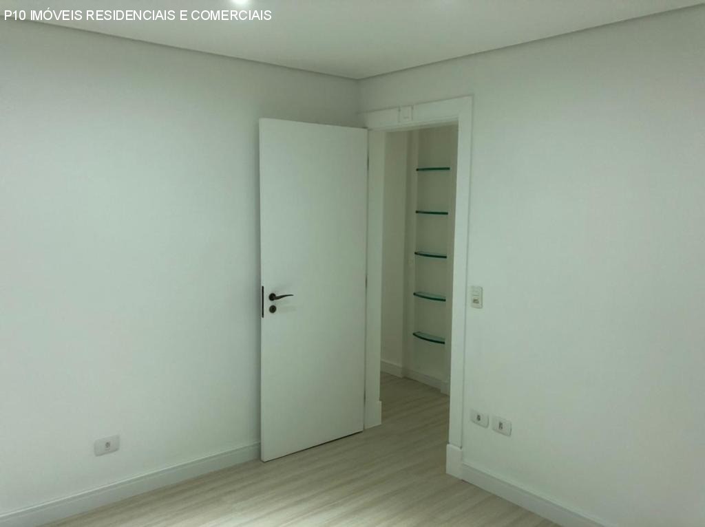 Apartamento à venda com 3 quartos, 195m² - Foto 15