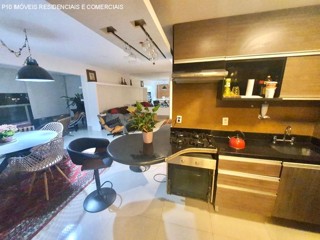 Apartamento à venda com 2 quartos, 106m² - Foto 3