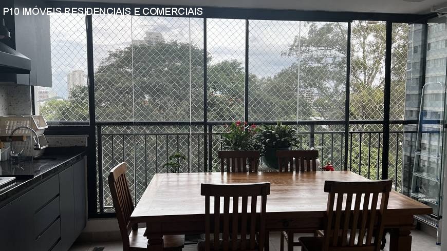 Apartamento à venda com 2 quartos, 69m² - Foto 1