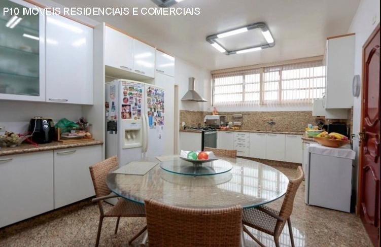 Apartamento à venda com 3 quartos, 200m² - Foto 7