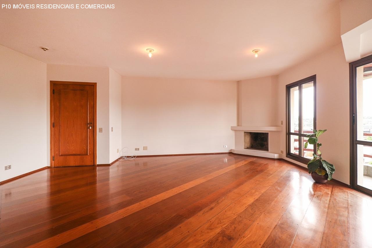 Apartamento à venda com 3 quartos, 138m² - Foto 2