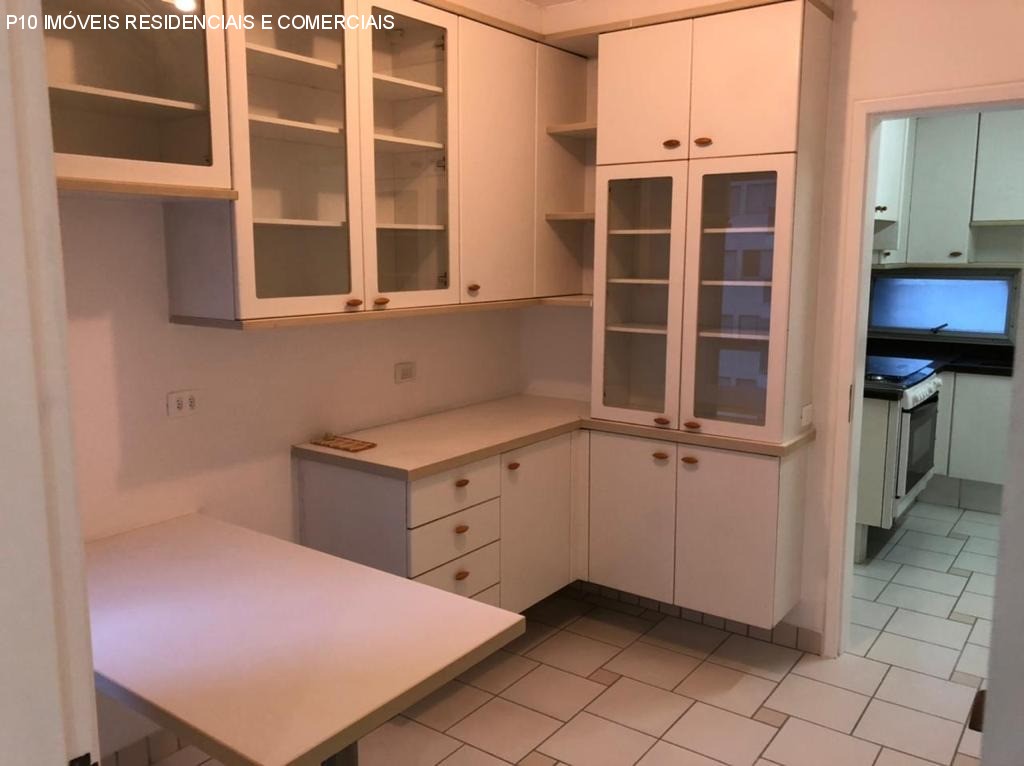 Apartamento à venda com 3 quartos, 195m² - Foto 6