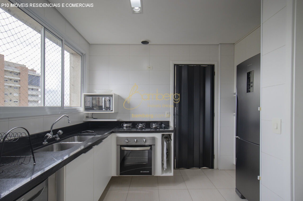 Apartamento à venda com 3 quartos, 137m² - Foto 13