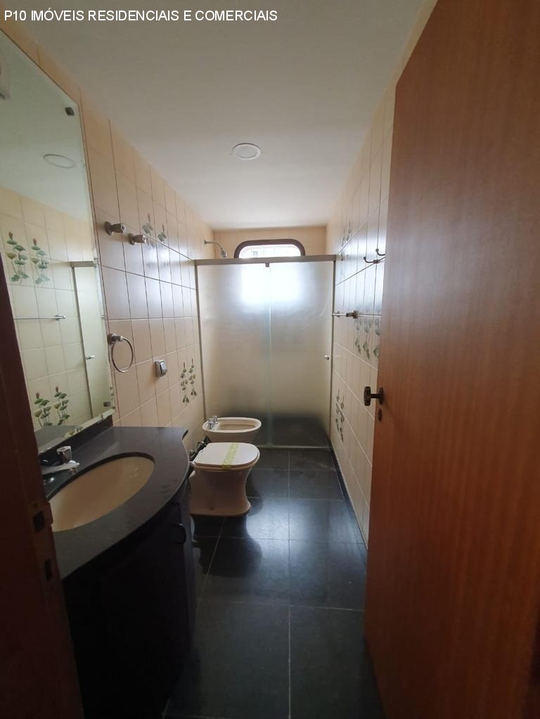 Apartamento à venda com 4 quartos, 232m² - Foto 7