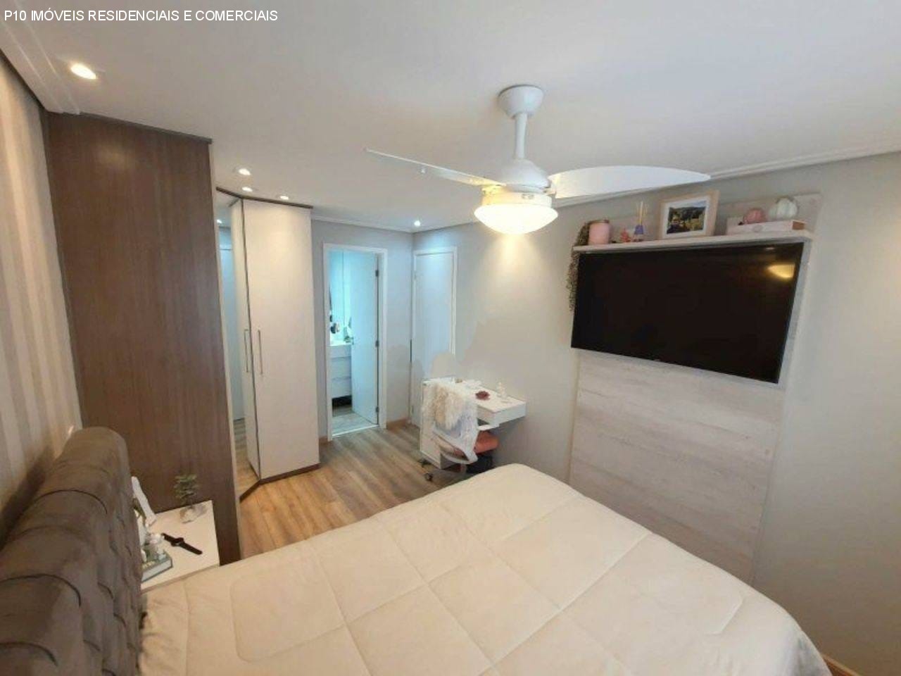 Apartamento à venda com 2 quartos, 60m² - Foto 18