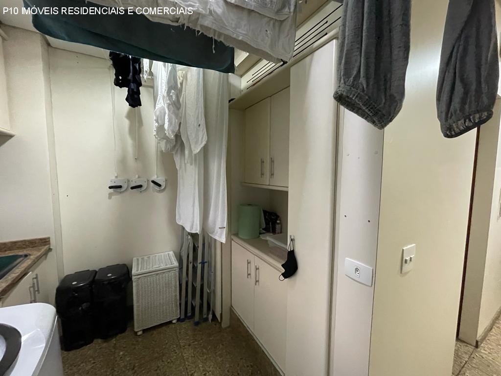 Apartamento à venda com 3 quartos, 250m² - Foto 7