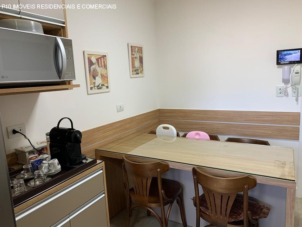 Apartamento à venda com 3 quartos, 200m² - Foto 9