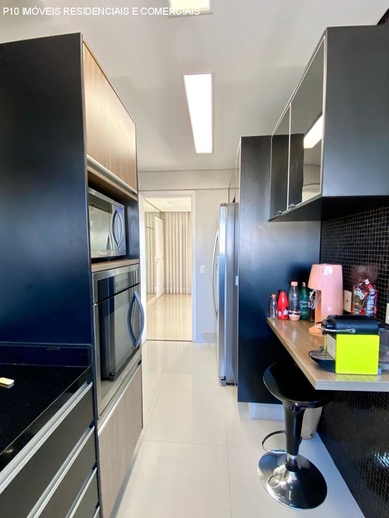 Apartamento à venda com 3 quartos, 138m² - Foto 10