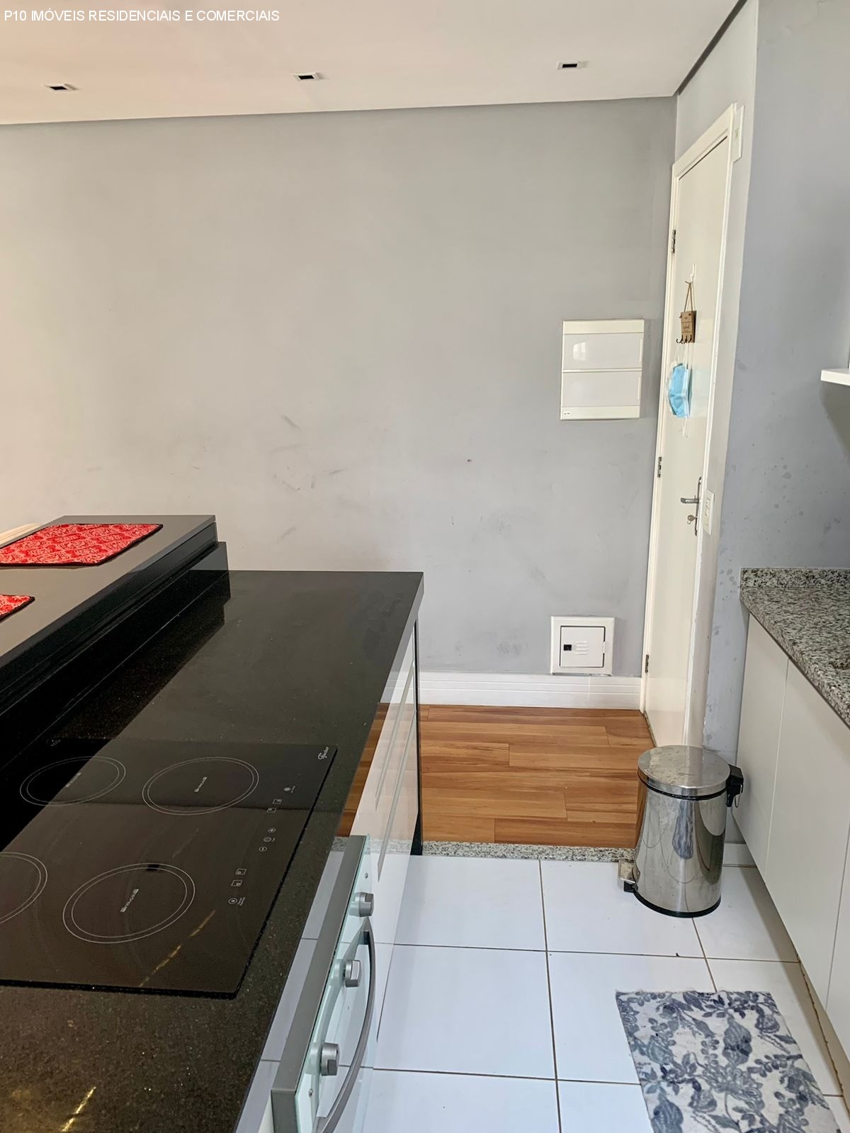 Apartamento à venda com 2 quartos, 70m² - Foto 13