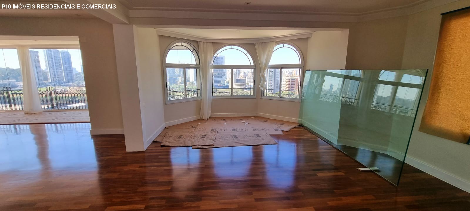 Apartamento à venda com 4 quartos, 430m² - Foto 1