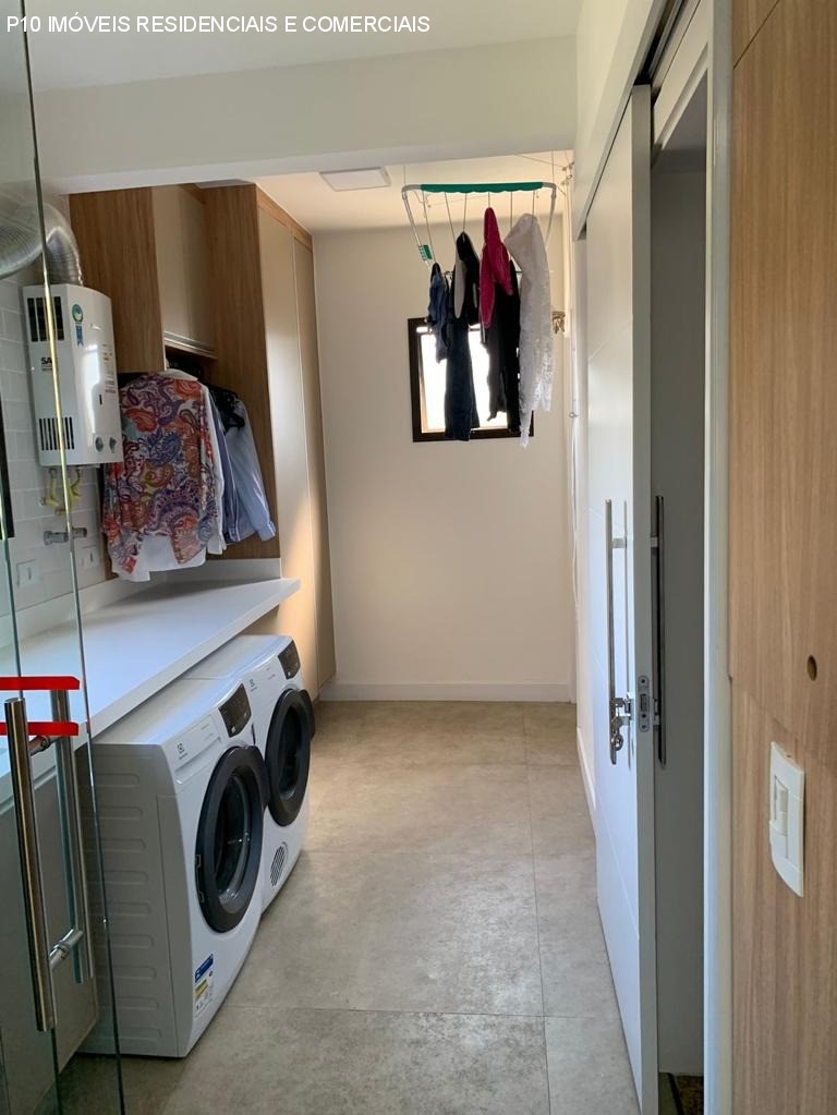 Apartamento à venda com 3 quartos, 200m² - Foto 10