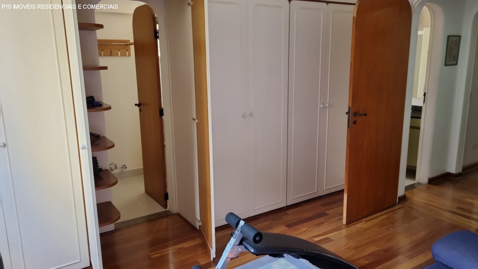 Apartamento à venda com 3 quartos, 195m² - Foto 11