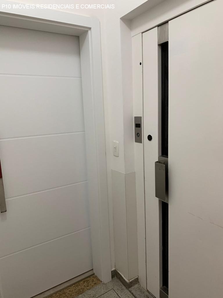 Apartamento à venda com 3 quartos, 200m² - Foto 11