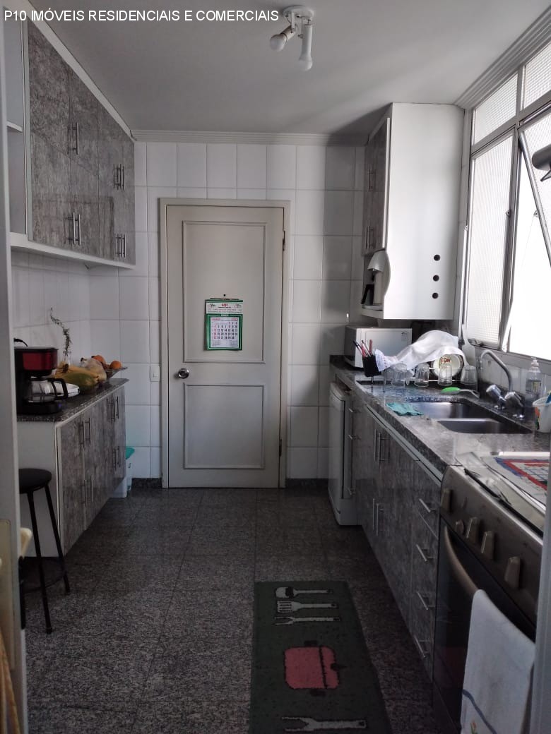 Apartamento à venda com 3 quartos, 140m² - Foto 6