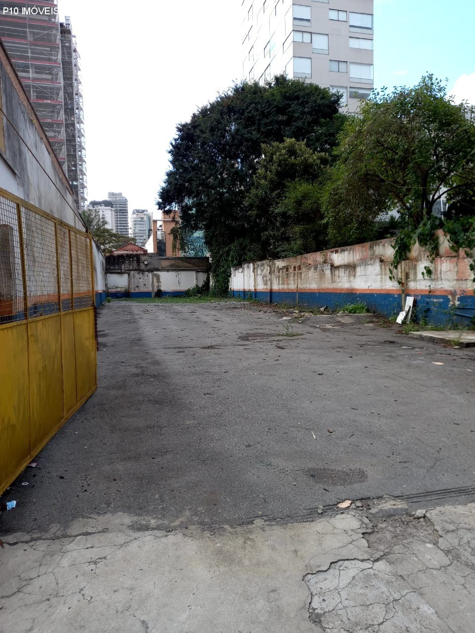 Loteamento e Condomínio à venda, 400m² - Foto 1