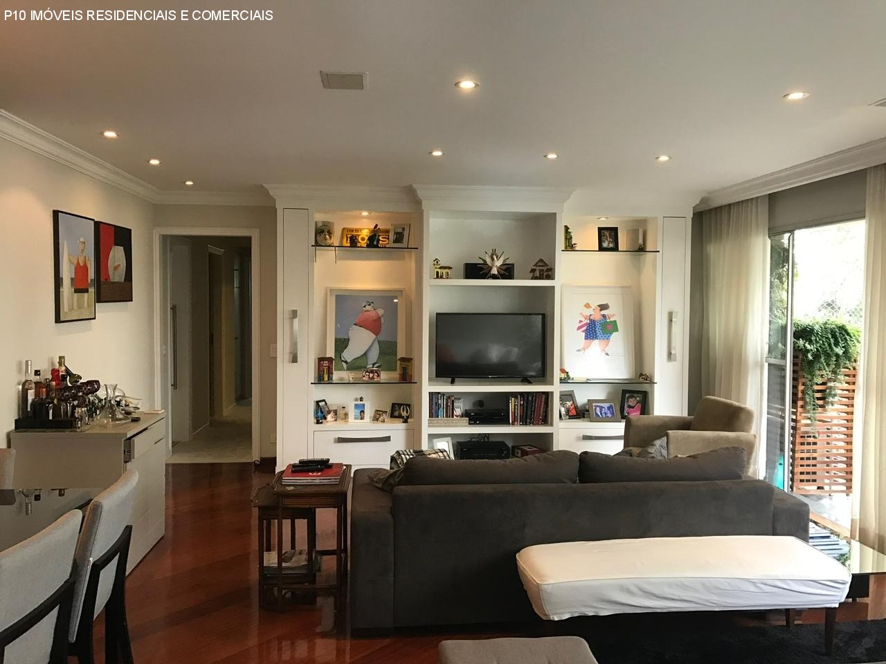 Apartamento à venda com 3 quartos, 150m² - Foto 1