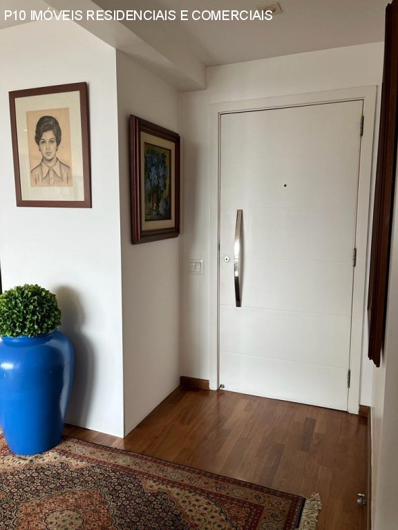 Apartamento à venda com 3 quartos, 186m² - Foto 8