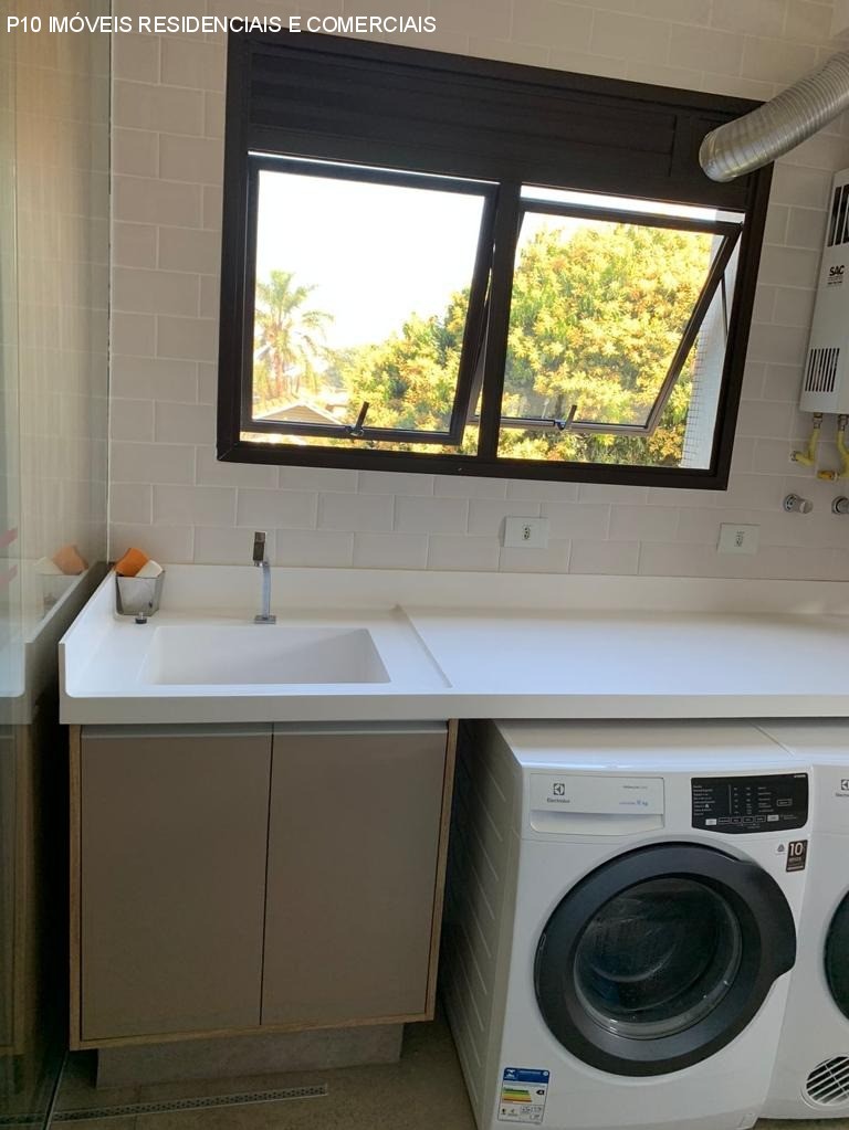 Apartamento à venda com 3 quartos, 200m² - Foto 7