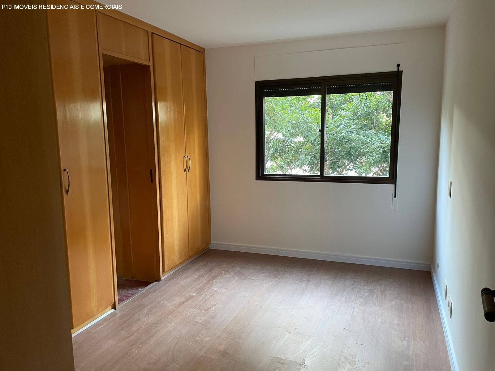 Apartamento à venda com 3 quartos, 190m² - Foto 6