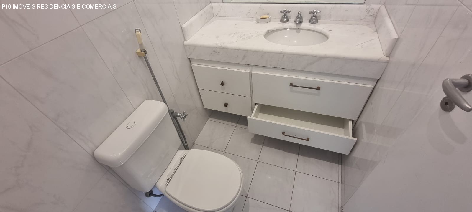 Apartamento para alugar com 4 quartos, 235m² - Foto 42