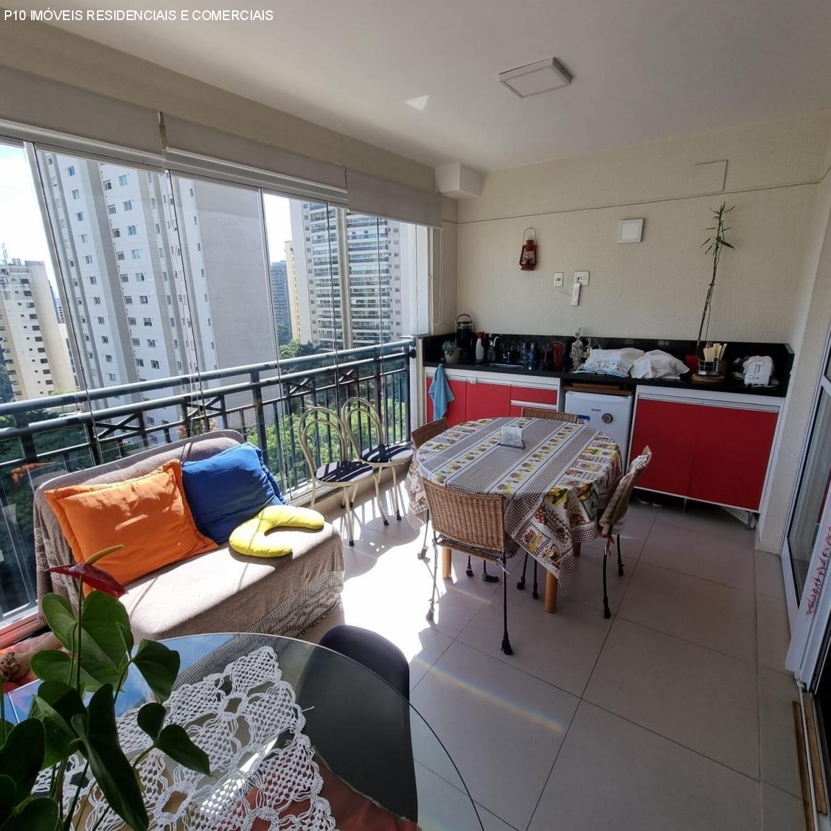 Apartamento à venda com 3 quartos, 103m² - Foto 2